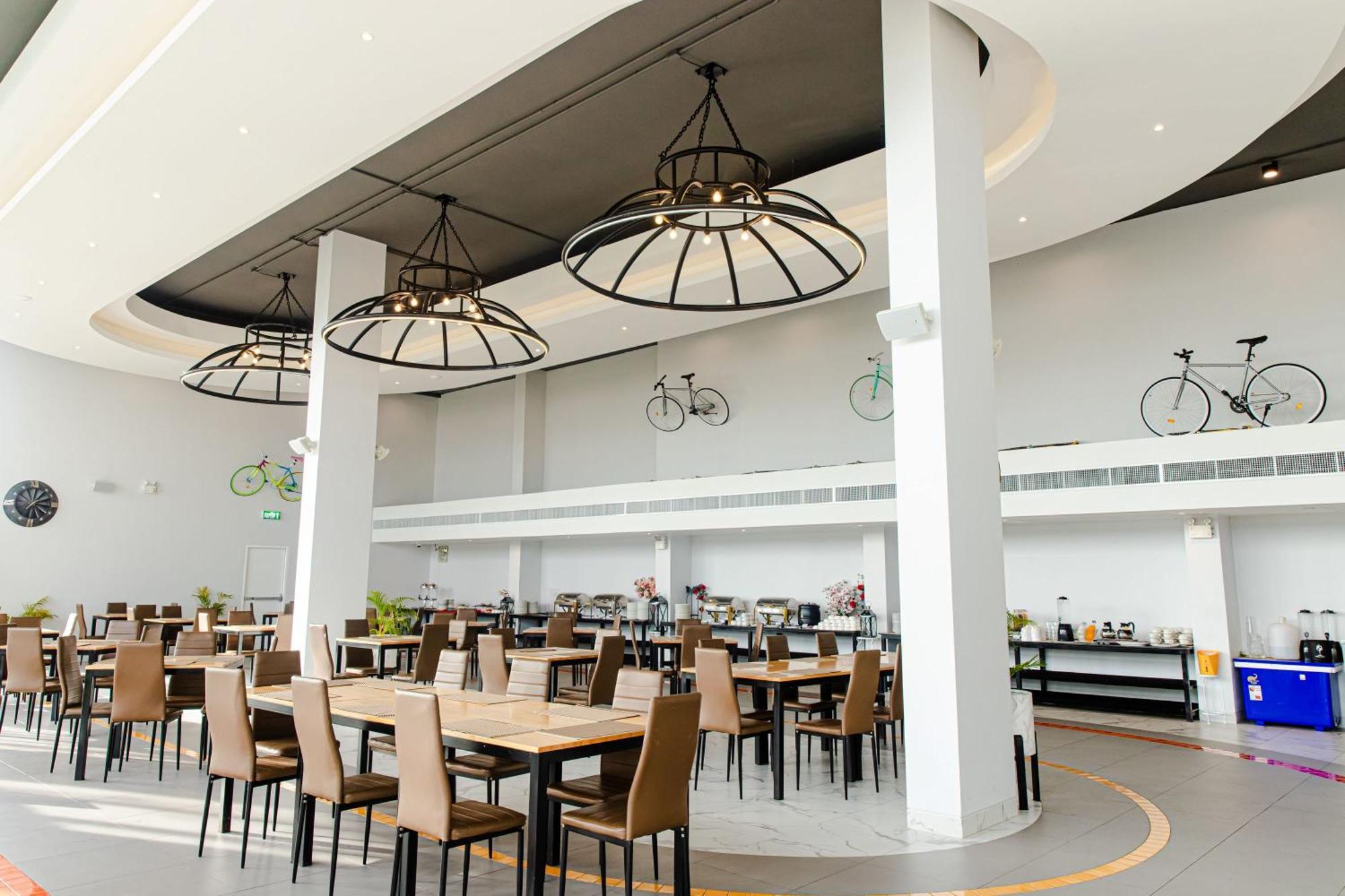 Tour De Phuket Hotel - SHA Plus Thalang Eksteriør bilde